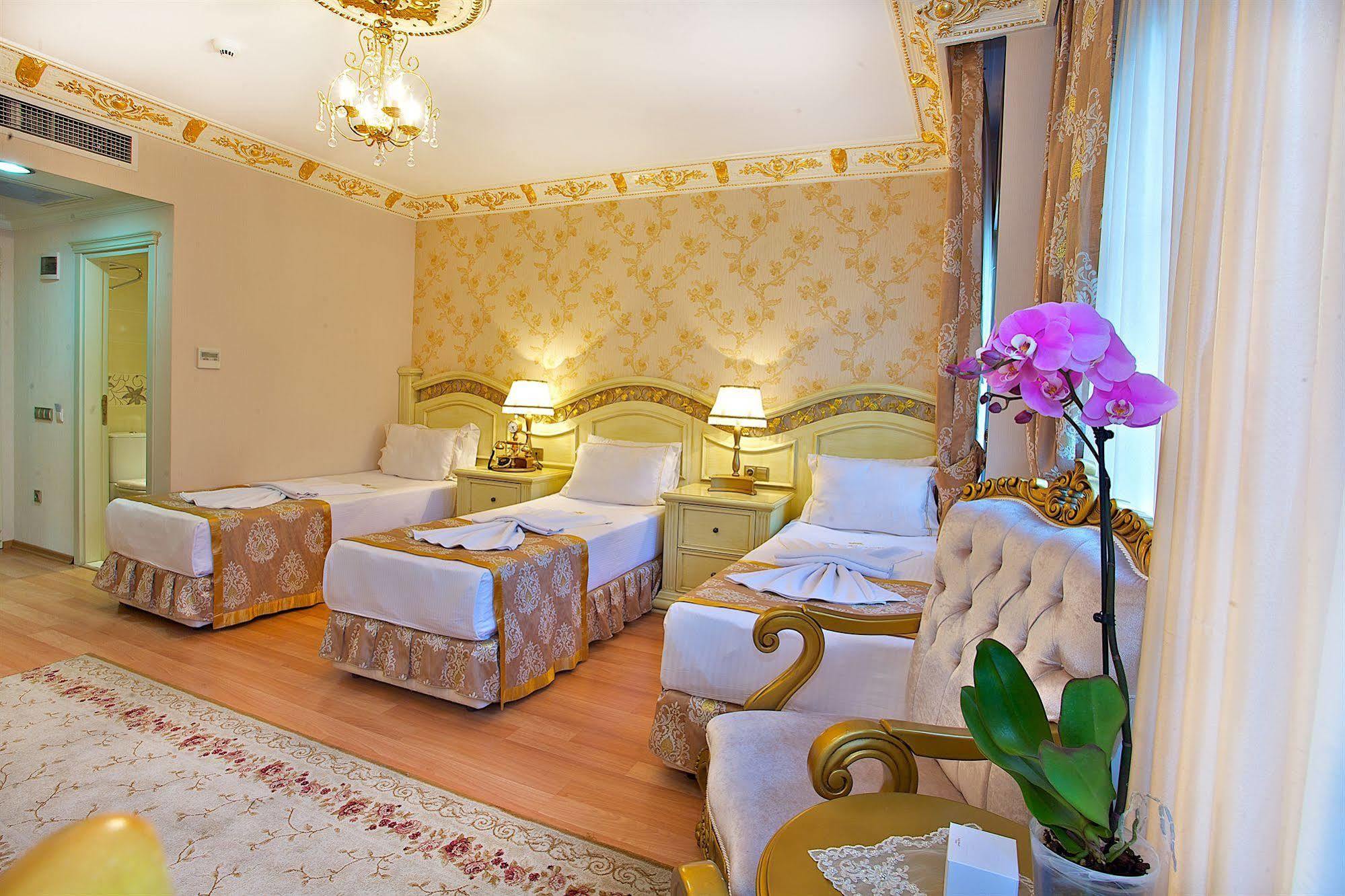 White house hotel. White House Hotel Istanbul. Garden House Hotel Стамбул. Dara Hotel Стамбул. Отель в белом стиле.